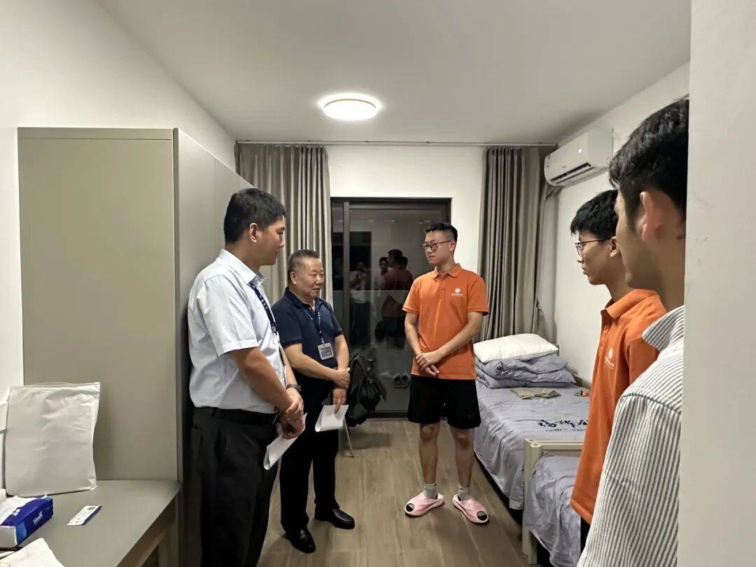 曹德旺称创办福耀科技大学已花费43亿，学生学费每年5600元：不靠招生赚钱