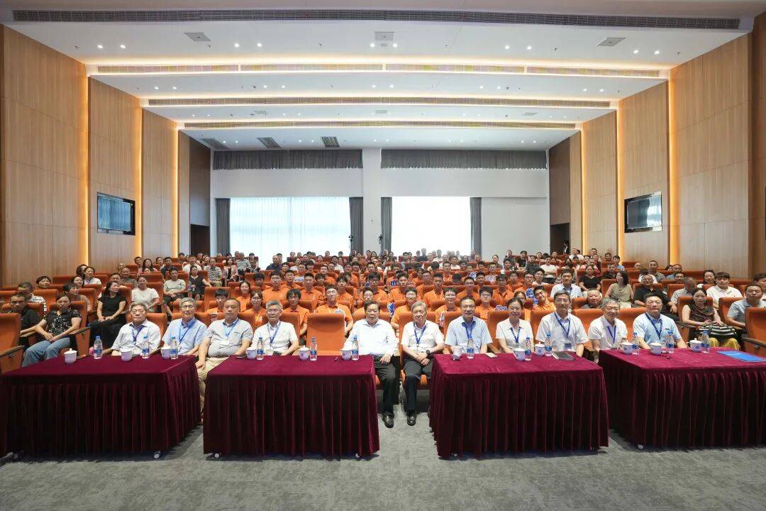 曹德旺称创办福耀科技大学已花费43亿，学生学费每年5600元：不靠招生赚钱