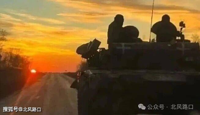 泽连斯基公布“20点和平计划”，俄不会同意，谁陪着谁玩？