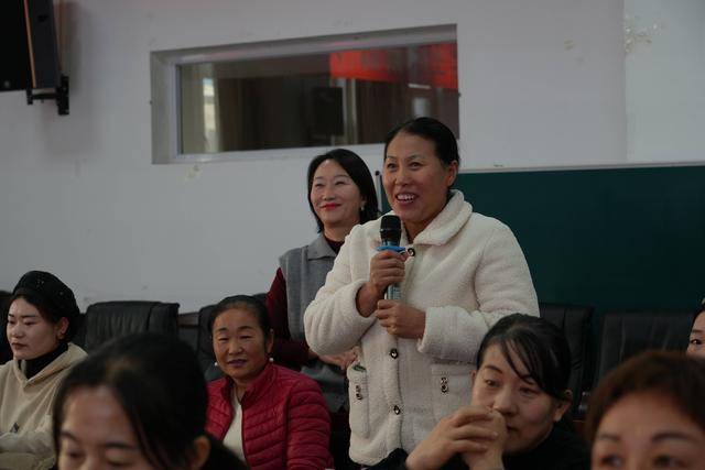 贺兰县妇联轻创业培训班开班 赋能巾帼家政从业者社区开店